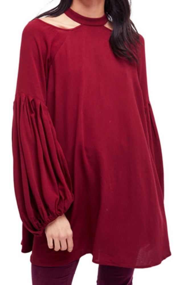Free PeopleDrift Away Cold Shoulder Blouse

8